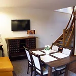 Apartman Lola