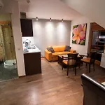 Apartman Lola
