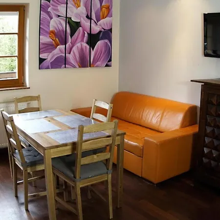 Apartament Lola *