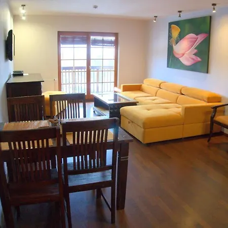 Lola Apartamento *