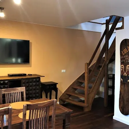 Lola Шклярска-Поремба