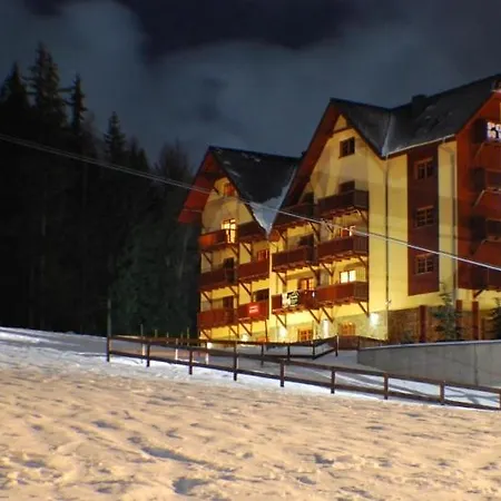 Lola 스클라르스카포렘바