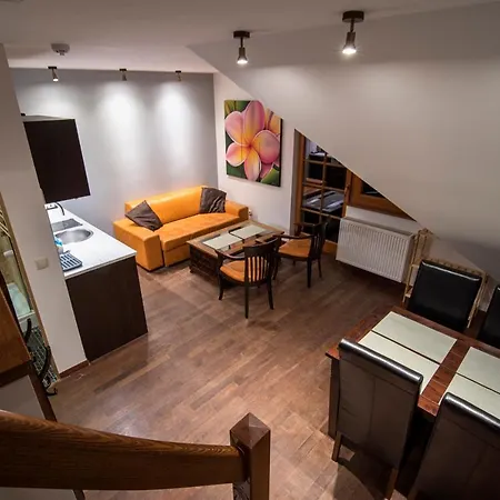 Lola Апартаменты *